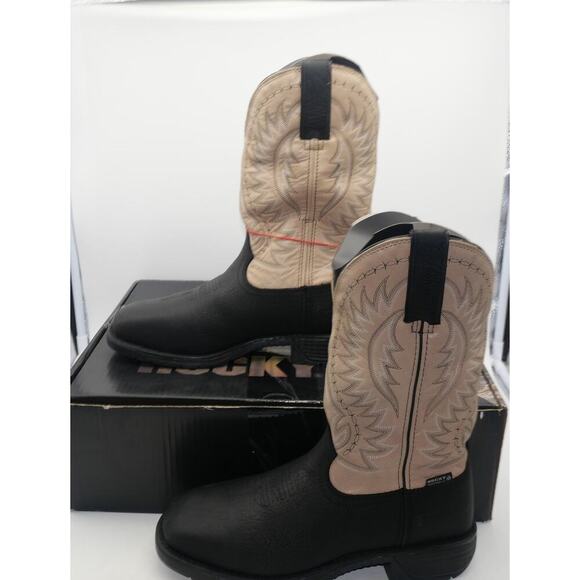 NEW Rocky Men\'s 7 Wide 11\